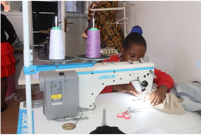 Women dress course